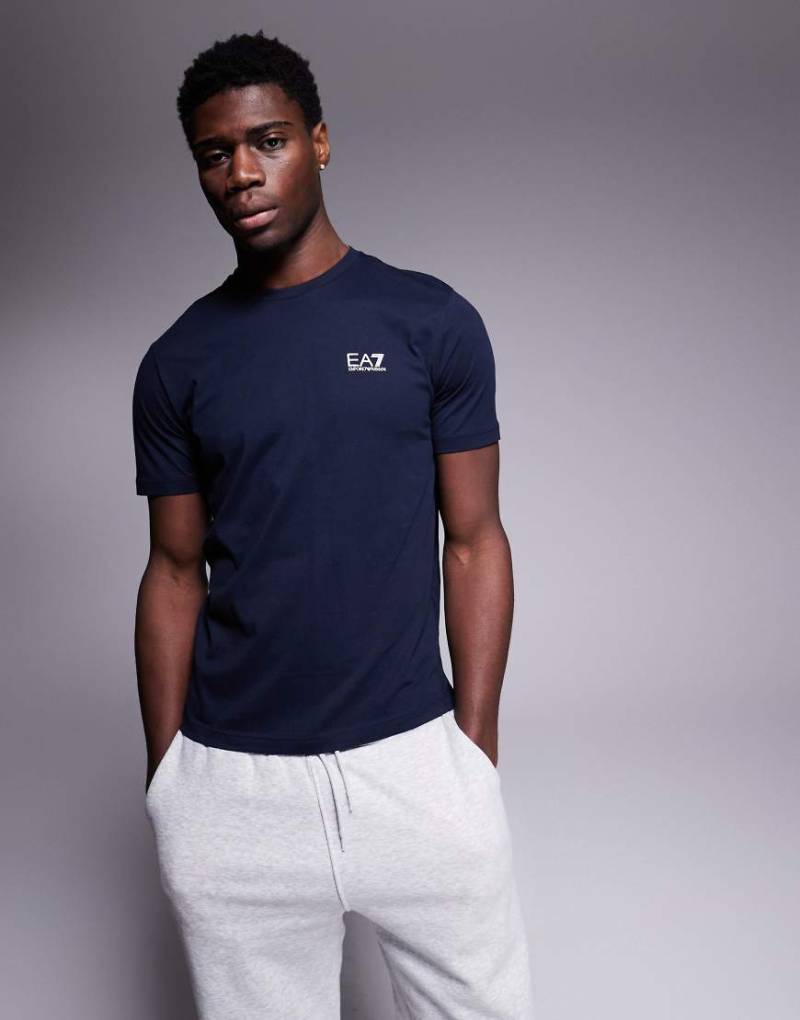 Armani - EA7 - T-Shirt in Marineblau mit Logo und Rundhalsausschnitt von EA7