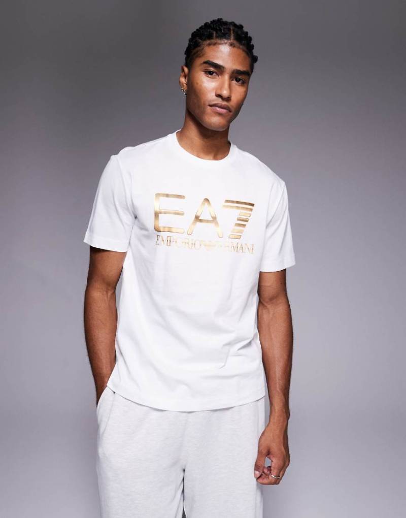 Armani - EA7 - T-Shirt in Weiß mit goldfarbenem Logo von EA7