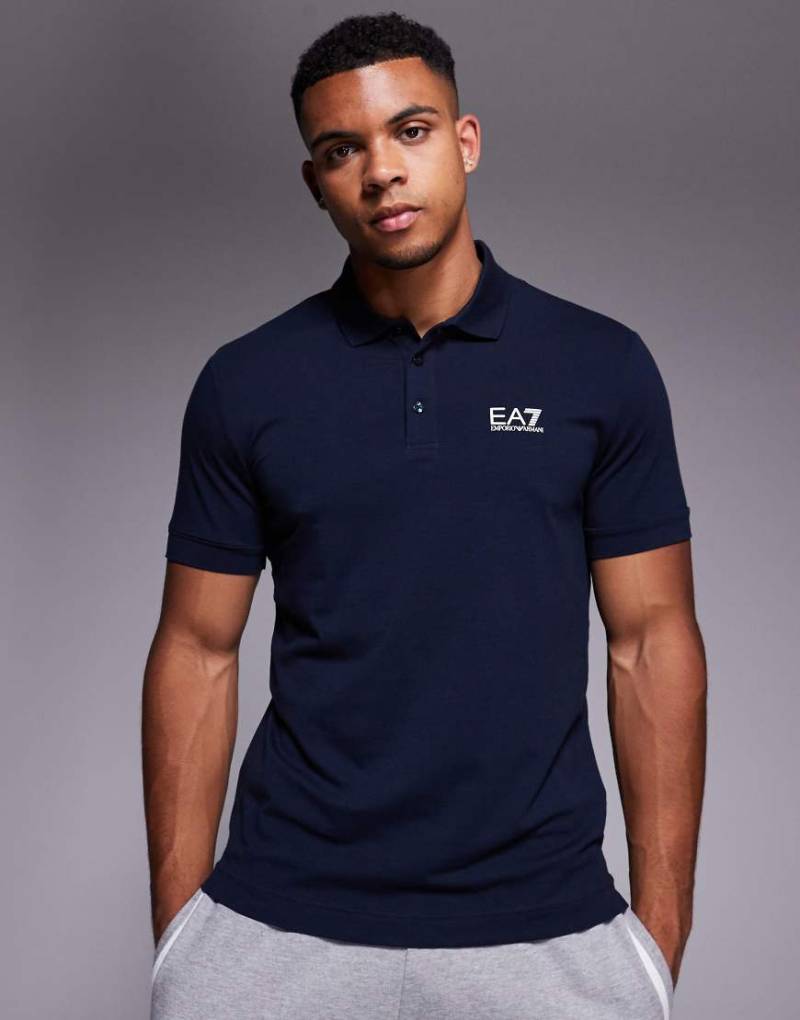 Armani - EA7 Train Core - Polohemd in Blau mit Logo von EA7