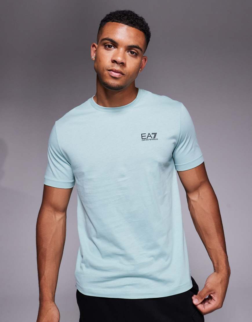 Armani - EA7 Train Core - T-Shirt in Hellblau mit Logo von EA7