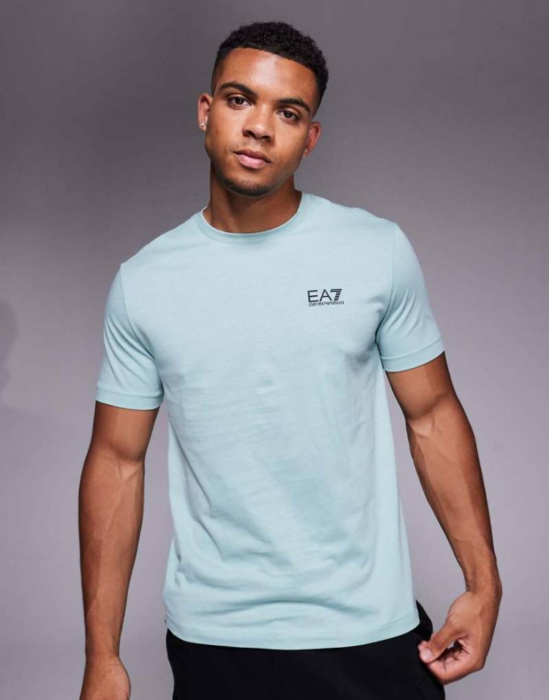 Armani - EA7 Train Core - T-Shirt in Hellblau mit Logo von EA7