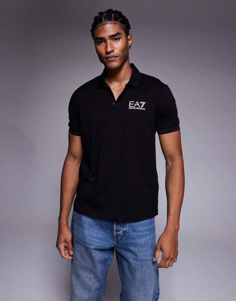 Armani - EA7 Train - Polohemd in Schwarz mit EA7-Logo von EA7