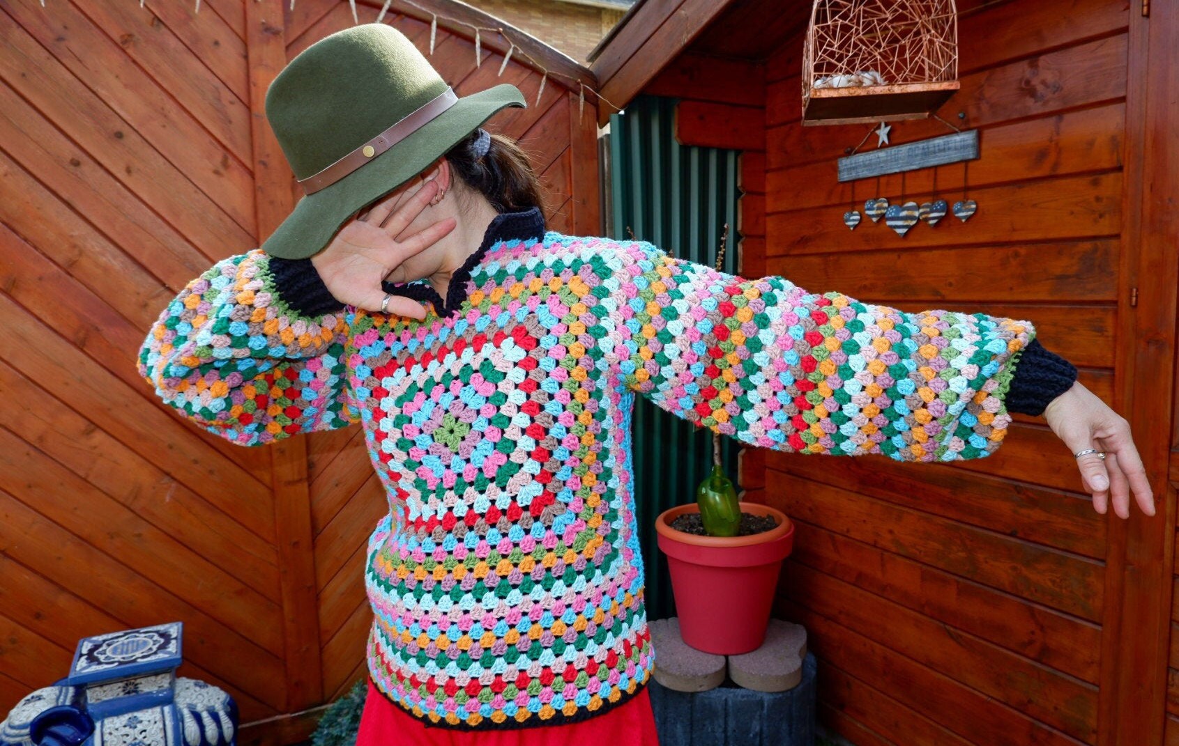 Häkelspitze Pullover Oma Quadrat Muster M-L von EBRULITA