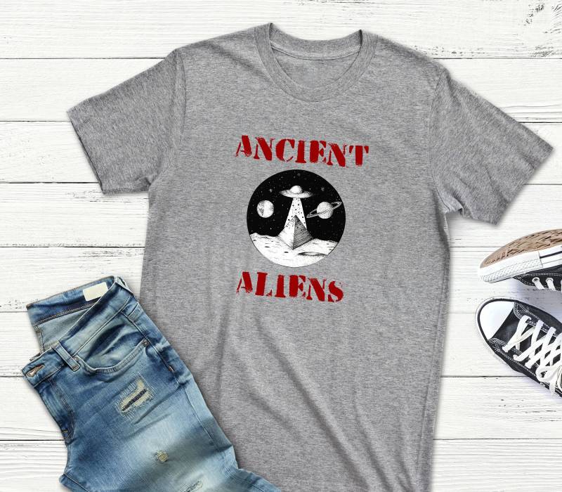 Alte Aliens Shirt Ancient Alien Theorist T-Shirt Ufos Over Pyramids Space Ufo Gift Tshirt Für Männer Und Frauen von ECOLOGYE