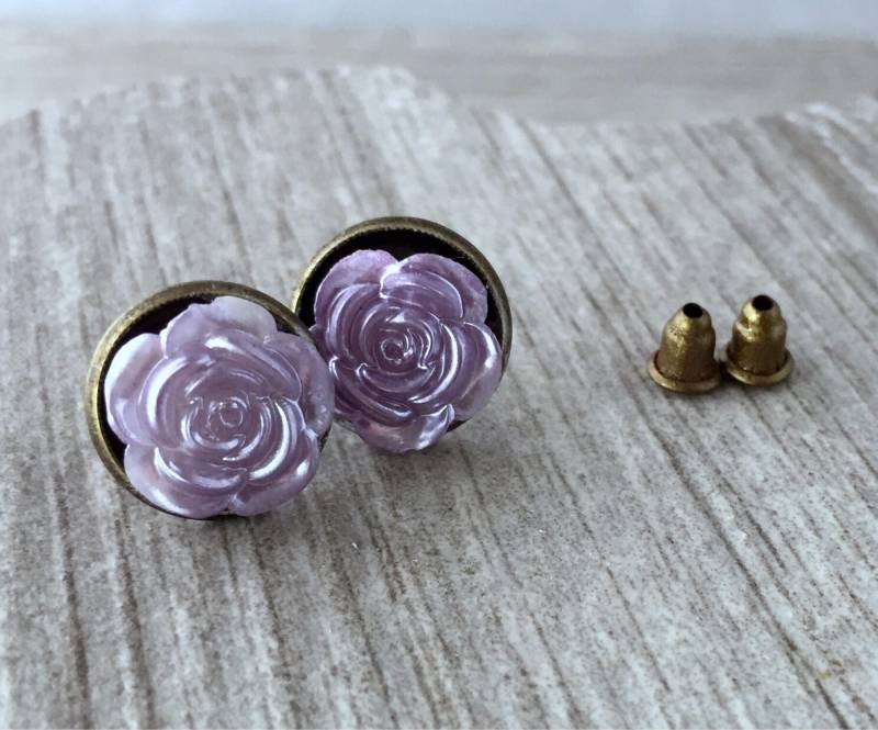 Metallic Lavendel Rose Ohrstecker Antike Bronze Blüten-Beiträge von ECStudioCreations