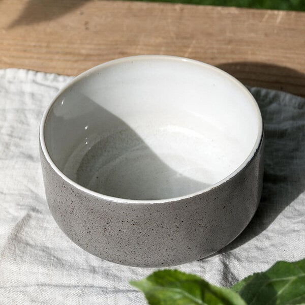 EDDA stoneware Handgemachte Steingut Schüssel Ddoria - Granit Grau (ø 13,5 x 7,5 cm, 0,65 L) von EDDA stoneware