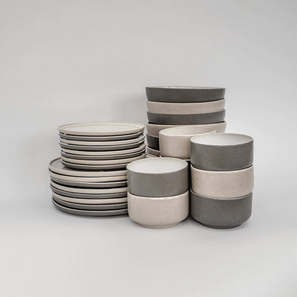 EDDA stoneware Mehrteiliges Geschirr Set Mixed - Beige & Grau aus Steingut (handgemacht) von EDDA stoneware