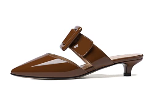 EDEFS Damen Low Kitten Heel Mules Eleganter Slip On Sandalen mit Einzigartigen Schnalle Point Toe Kleid Pumpen, Braun Größe EU39 von EDEFS