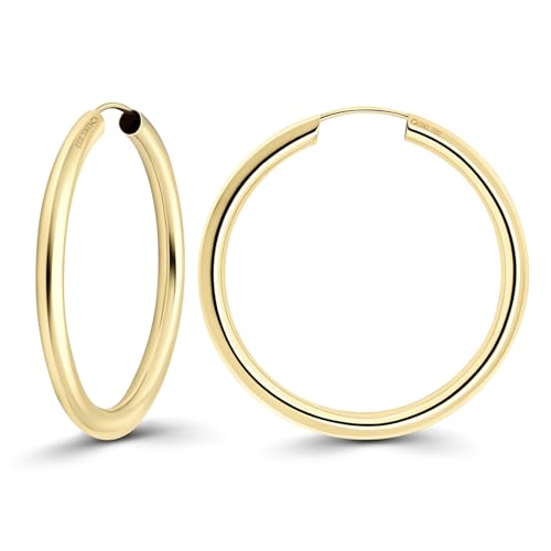 EDELIND Goldene Creolen 333 Echtgold 30mm Ohrschmuck für Damen Herren Ohrringe 8 K Gelbgold Breite 2,5 mm Huggie Creolen Set mit Geschenk-Box Made in Germany EDELIND Goldene Creolen 333 Echtgold 30mm Ohrschmuck für Damen Herren Ohrringe 8 K Gelbgold Breite 2,5 mm Huggie Creolen Set mit Geschenk-Box Made in Germany von EDELIND
