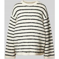 EDITED Strickpullover mit überschnittenen Schultern Modell 'Harriet' in Offwhite, Größe 38 von EDITED