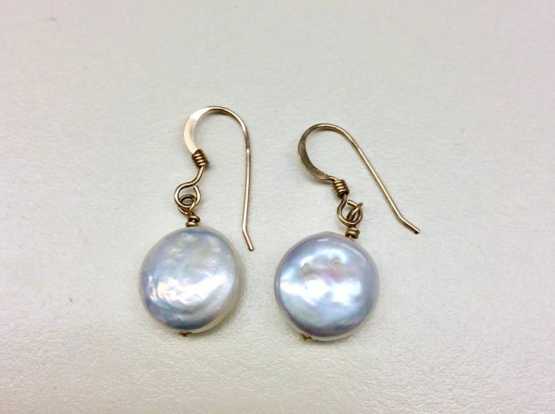 Vintage Münzenperlen-Tropfen-Ohrringe, 14K Gelbgold Gefüllt von EEEsGems