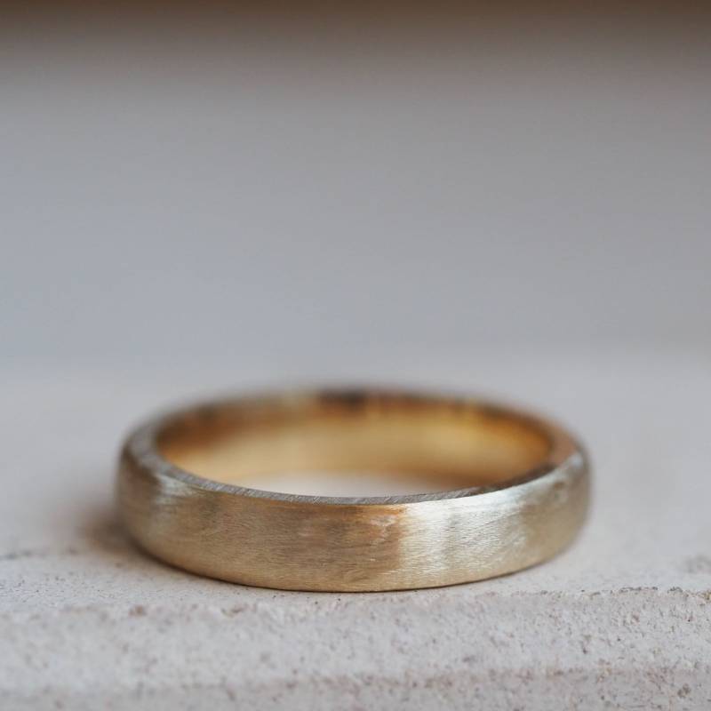 4 Mm Breiter Ehering Matt Gebürstet von EFJewelleryDesign
