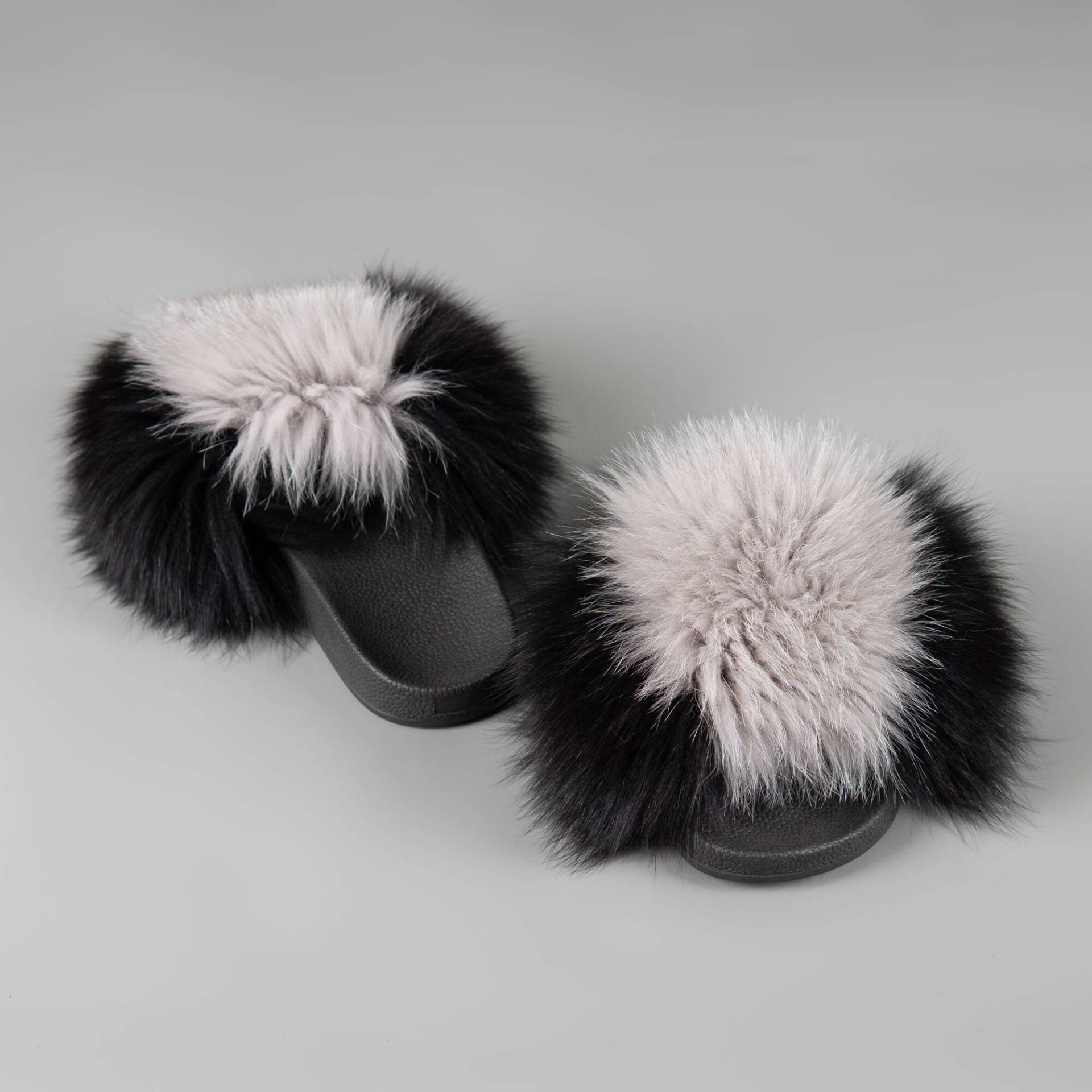 Fuchspelz in Beige Schwarz Farbe Flauschiges Fell Fuchspelz in Beige Schwarz Farbe Flauschiges Fell von EFURGR