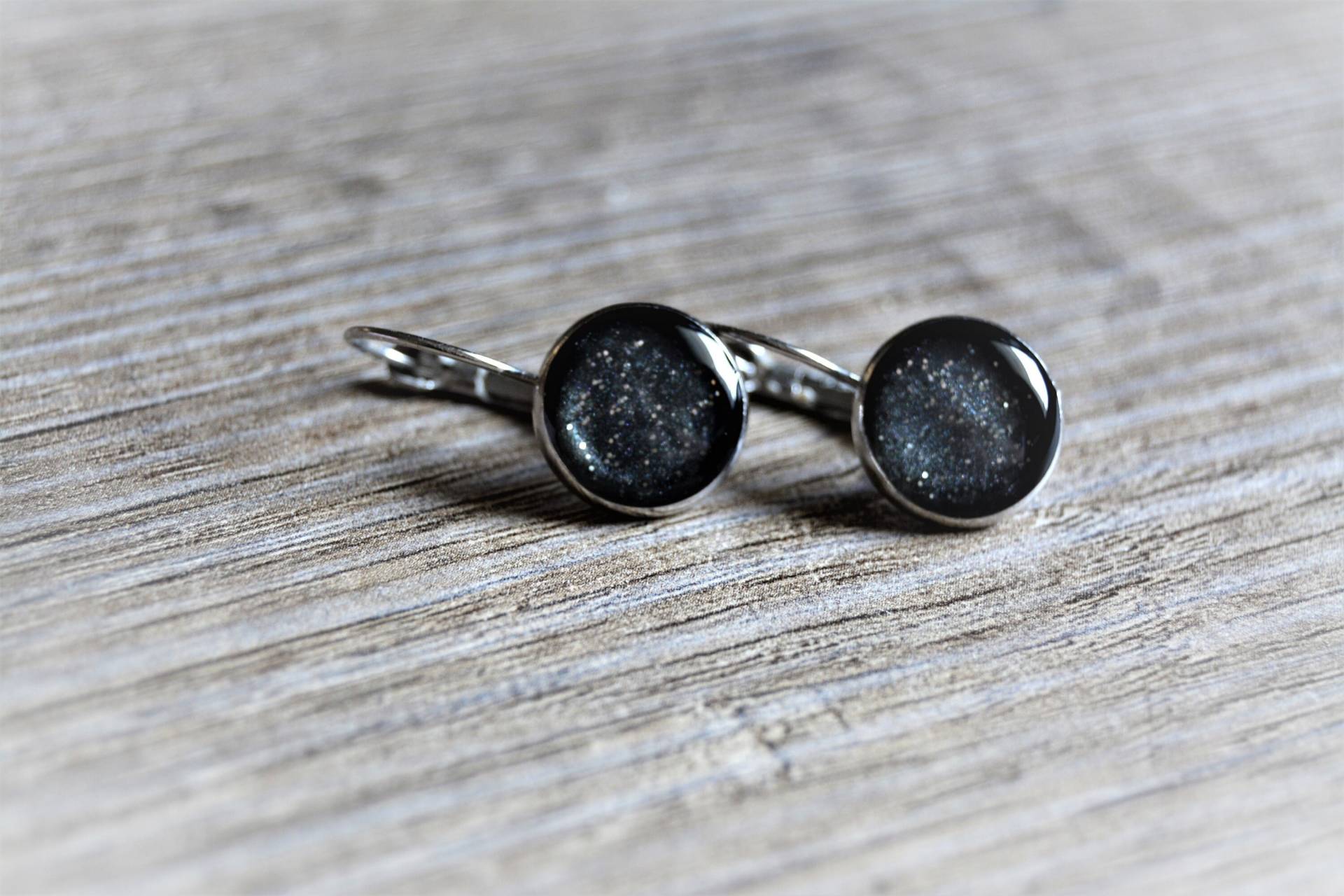 Black Glitter Earrings Small Black Silver Cabochon von EGIOVANNONIcreations