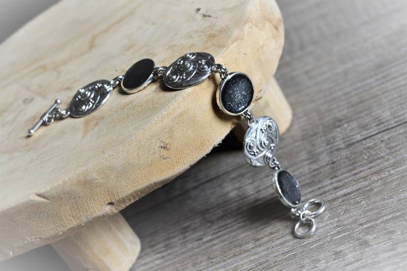 Bracelet Silver Black Glitter Cabochon Print von EGIOVANNONIcreations
