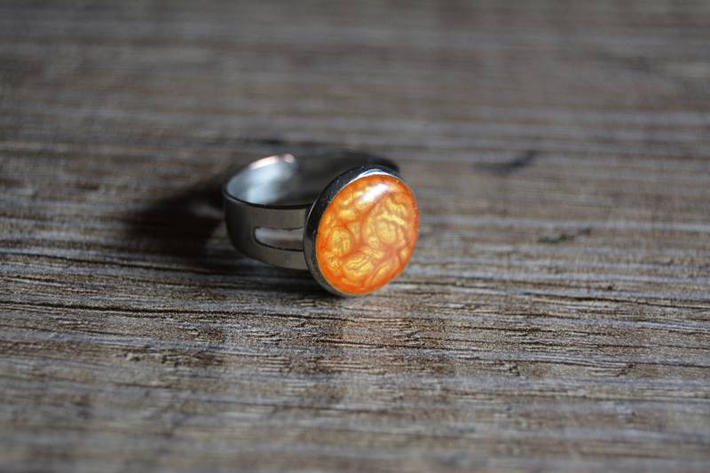Orangefarbener Silberring Verstellbarer Ring Kleiner Orangefarbener Runder von EGIOVANNONIcreations