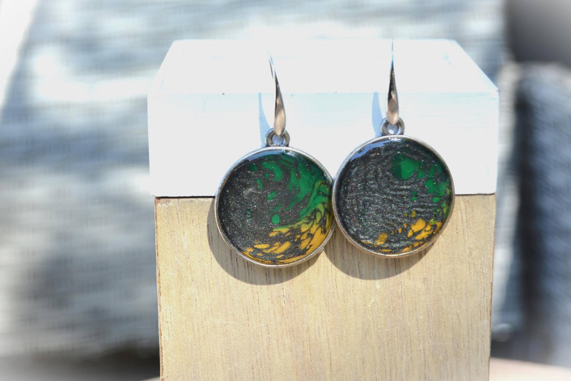 Silber Ohrringe Cabochon Grün Umkehrbar, Gelb Und Schwarz Smaragd von EGIOVANNONIcreations