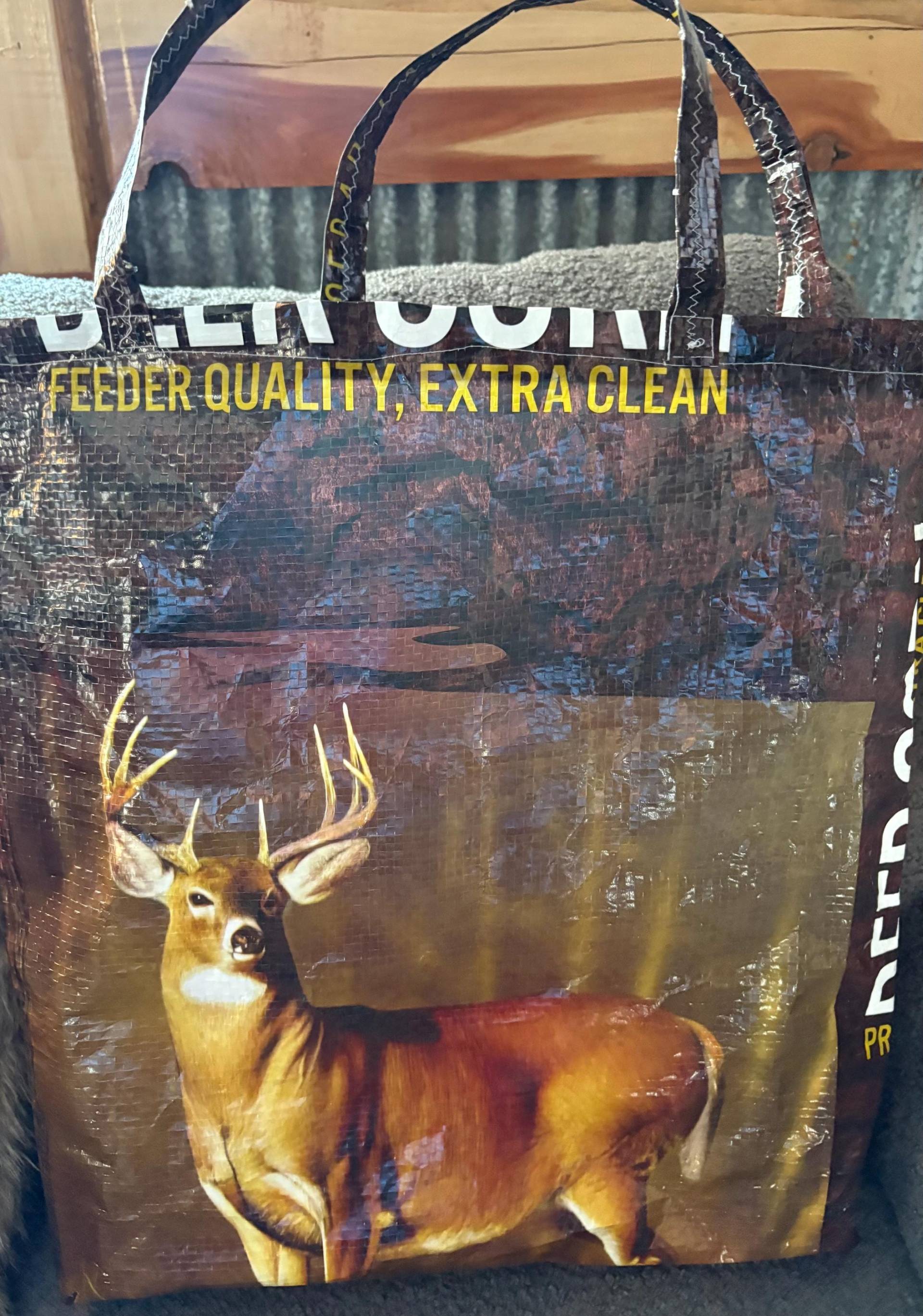 Recycled Feed Bag Totes Recycled Feed Bag Totes von EIEIOCountryStore