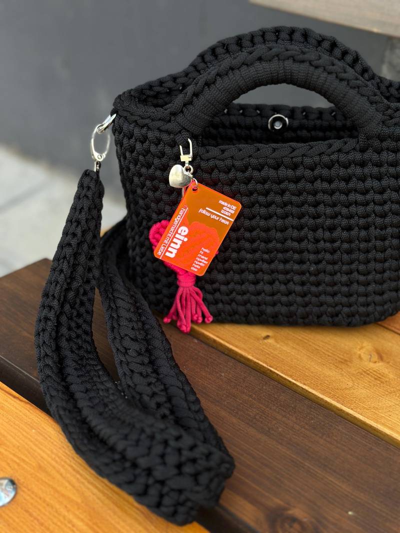Small Black Crossbody Bag - Crochet Bag Alpi | Handmade Minimalist Shoulder Custom Color Option von EINNmitliebe