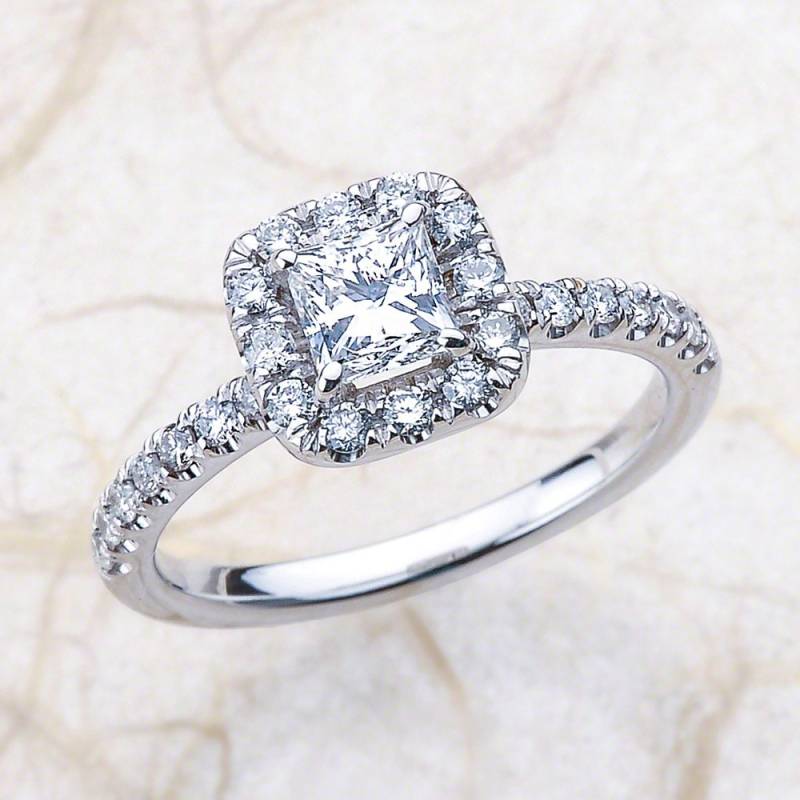 1.21Ctw Prinzessin Schnitt Diamant Avantgarde Halo Verlobungsring in 14 K White Gold von EJCOLLECTIONS