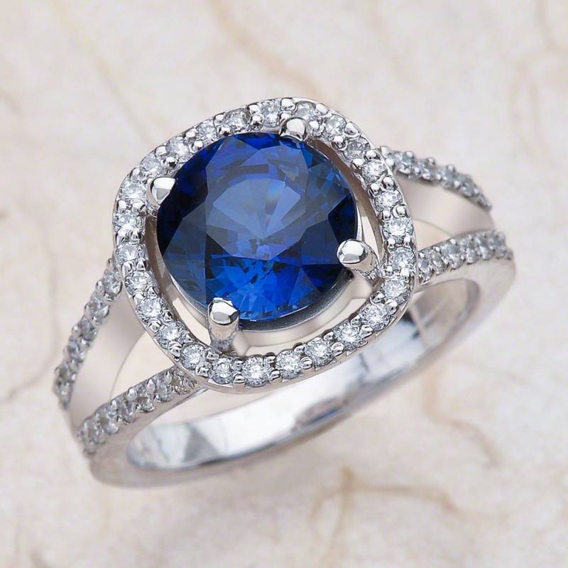 Blaue Saphir-Verlobungsring Weißgold, Labor Gewachsen Blauen Saphir Halo Verlobungsring Split Schaftring von EJCOLLECTIONS