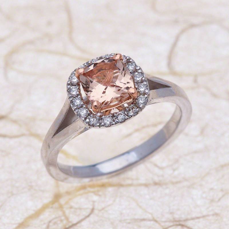 Morganit Split Schaft Verlobungsring in 14K Rose Gold Und Weiß Mix - Center Ist Ein 6x6 Mm Kissen von EJCOLLECTIONS