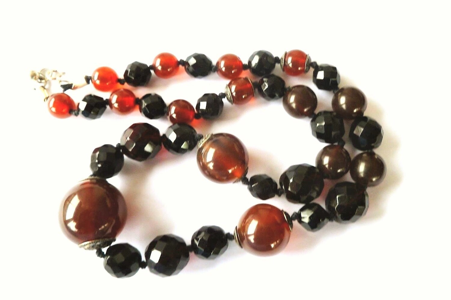 Art-Deco-Facettierte Dunkle Kirsche Bernstein & Runde Perle Getesteten Bakelit Vintage Geknotete Neckllace Art-Deco-Facettierte Dunkle Kirsche Bernstein & Runde Perle Getesteten Bakelit Vintage Geknotete Neckllace von EJewelsAU