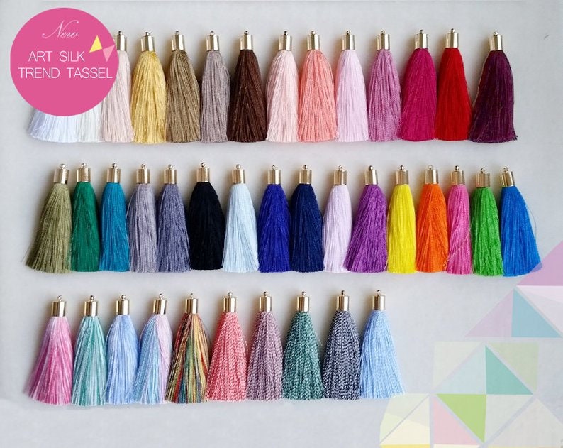 10% Großhandel 40 Stück - 2, 4 "Art Silk Quaste Mit Messingkappe, Schmuckzubehör [Et0015] von EKKLENsupply