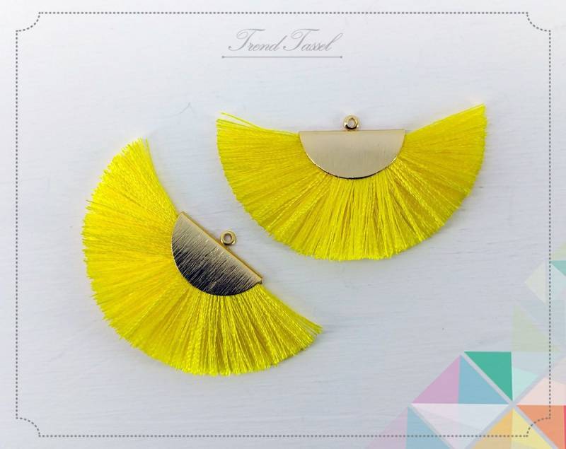 2 Stk - 2" Seide, Gelber Art Silk Tropfen Mit Gebürsteter Halbkreiskappe, Fan Quaste Schmuck Halskette, Ohrringe, Armband [ Et0016 ] von EKKLENsupply