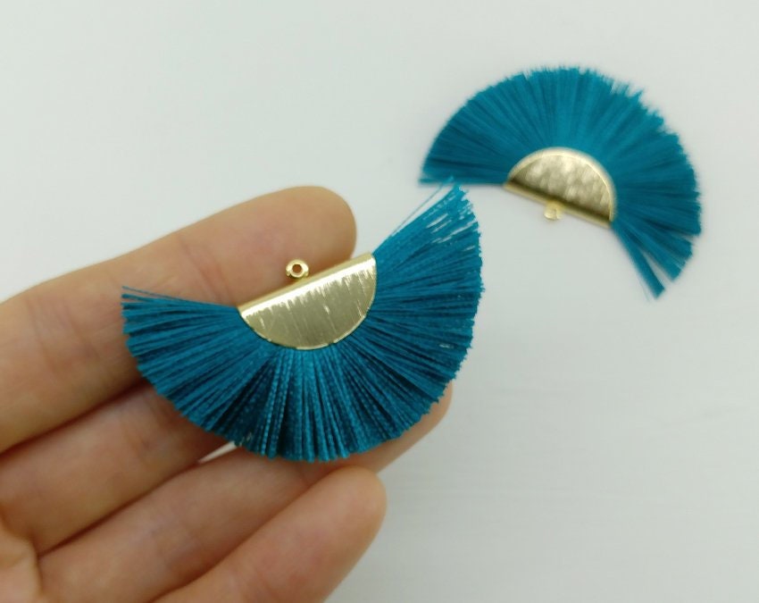 2 Stk - 2" Seide, Peacock Art Silk Drop Mit Gebürsteter Halbkreiskappe, Fächer Quaste Schmuck Halskette, Ohrringe, Armband [ Et0016 ] von EKKLENsupply