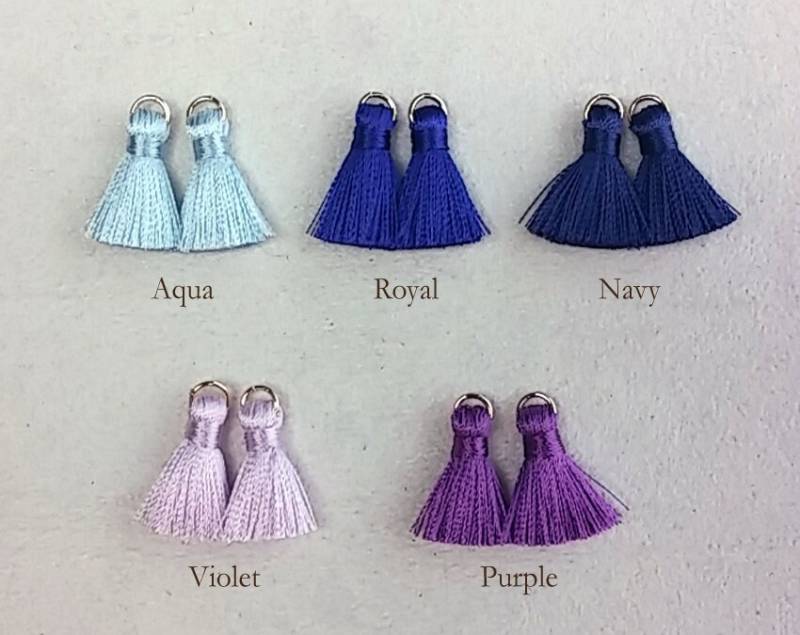 2 Stück - 0.8" Mini Seide Quaste Künstlerbedarf in Handarbeit Diy Für Schmuck Halskette, Ohrringe, Handwerk-Schlüsselanhänger, Kleid, Dekor [Et0012] von EKKLENsupply