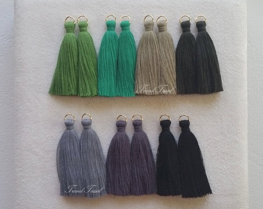 2 Stück - 2, 4" Lange Baumwollquaste, Grün Grau Thema, Ohne Sprung Ring, Von Hand Gefertigt Charme Liefert [Et0003] von EKKLENsupply