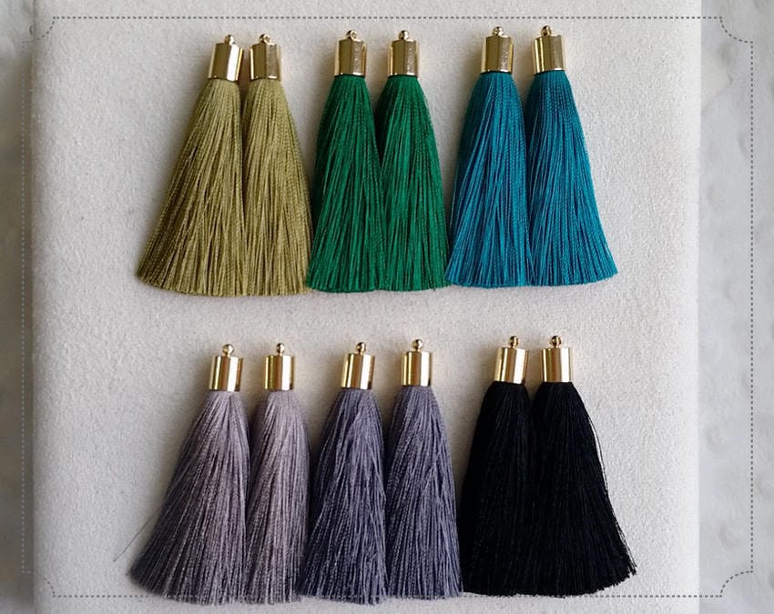 2 Stück-2.4 "Art Seide Tassel Mit Messingkappe, Supplies Für Schmuck, Tasche Charme, Halskette Accessoire, Dinkeloderring Teil [Et0015] von EKKLENsupply