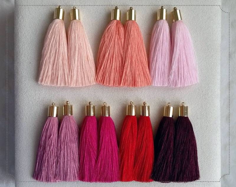 2 Stück-2.4 "Art Seide Tassel Mit Messingkappe, Supplies Für Schmuck, Tasche Charme, Halskette Accessoire, Dinkeloderring Teil [Et0015] von EKKLENsupply