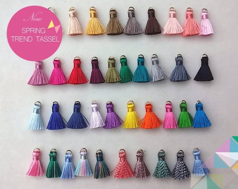 20 % Großhandel 40 Stück - 0.8" Mini Seide Quaste Künstlerbedarf in Handarbeit Diy Für Schmuck Halskette, Ohrringe, Handwerk Schlüsselanhänger 20 % Großhandel 40 Stück - 0.8" Mini Seide Quaste Künstlerbedarf in Handarbeit Diy Für Schmuck Halskette, Ohrringe, Handwerk Schlüsselanhänger von EKKLENsupply