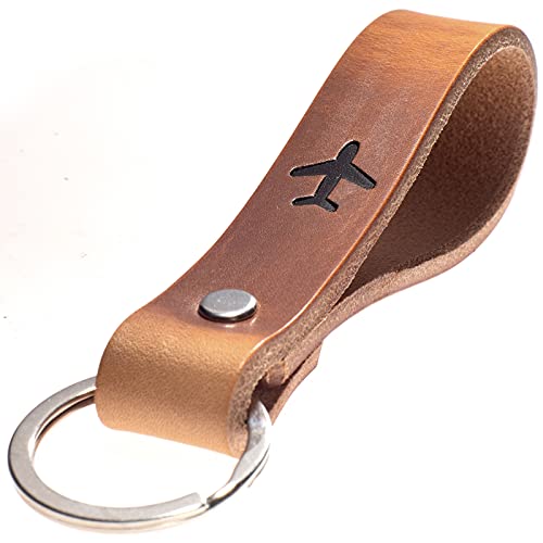 ELBERCRAFT® Schlüsselanhänger Leder Flugzeug Geschenk für Frauen oder Männer pflanzlich gegerbt braun mit gravur schwarz 12 cm made in Germany Leather Keychain von ELBERCRAFT