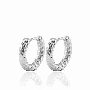 Creolen mit feiner Struktur von Elektropulli in verschiedenen Größen von ELEKTROPULLI