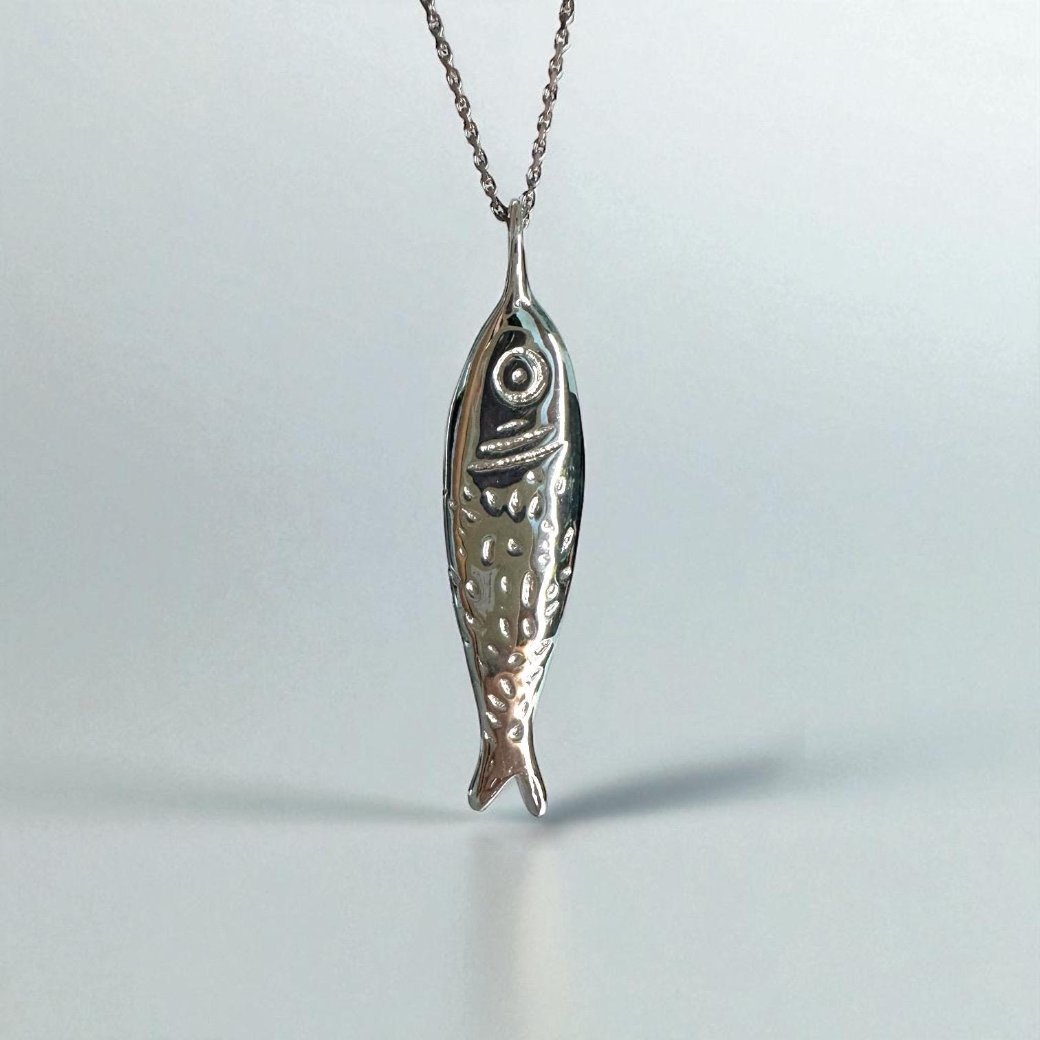 Sardine Sterling Silber Halskette - Handgemachter Fisch Anhänger von ELESSTUDIO