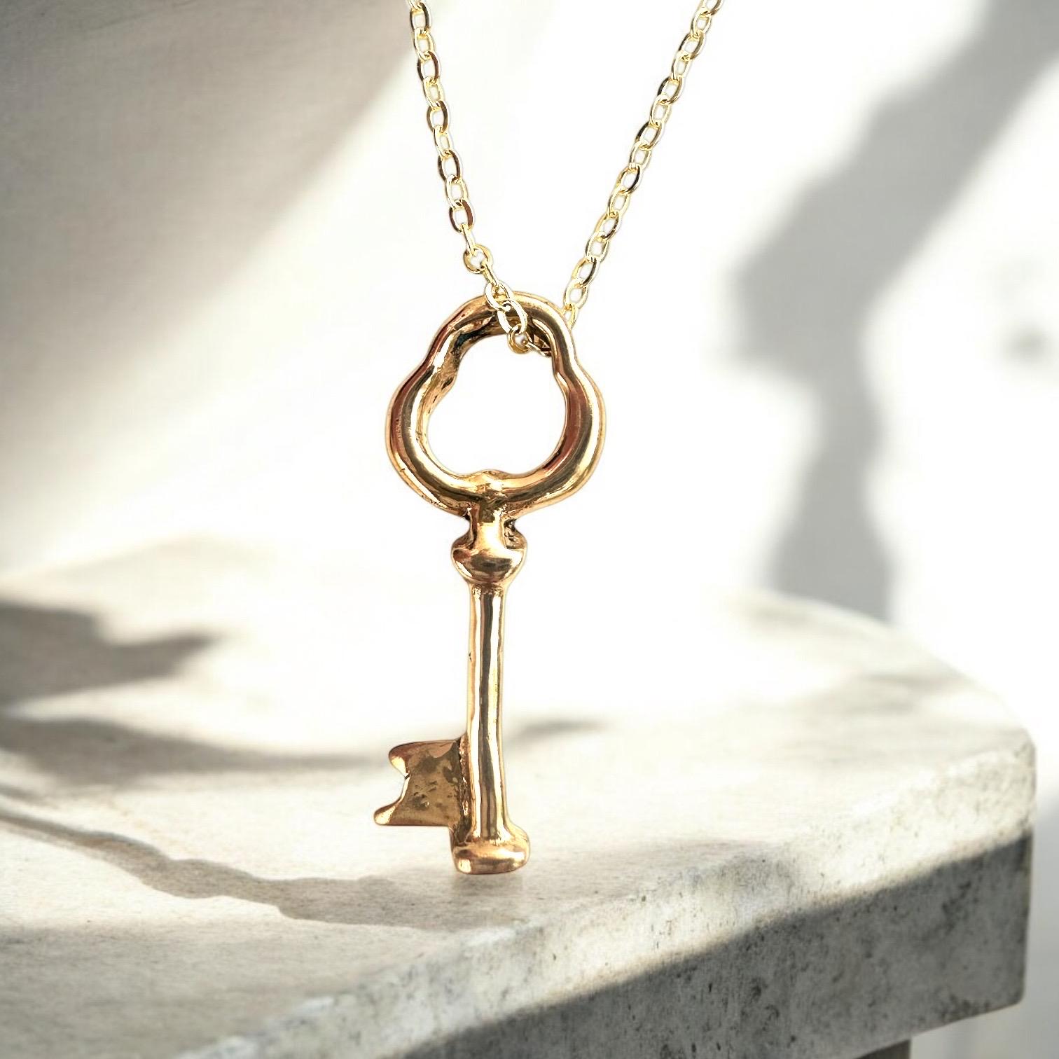 Schlüssel Kette - Anlauffrei Gold Filled Glänzende Halskette Mit Gold Anhänger, Goldener Schlüssel, Goldene Halskette, Mädchenhafter Schmuck Schlüssel Kette - Anlauffrei Gold Filled Glänzende Halskette Mit Gold Anhänger, Goldener Schlüssel, Goldene Halskette, Mädchenhafter Schmuck von ELESSTUDIO