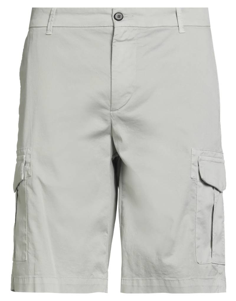 ELEVENTY Shorts & Bermudashorts Herren Hellgrau von ELEVENTY