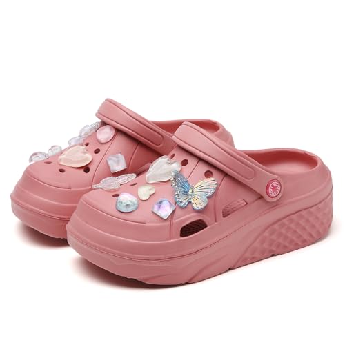 ELIOGN Damen Gardener Plattform Clogs Hausschuhe Leicht Slip On Slides Schuhe Atmungsaktiv Strand Sandalen Gartenschuhe Outdoor Walking Schuhe Abnehmbar Schmetterling Perle Charms New Rot 42 von ELIOGN