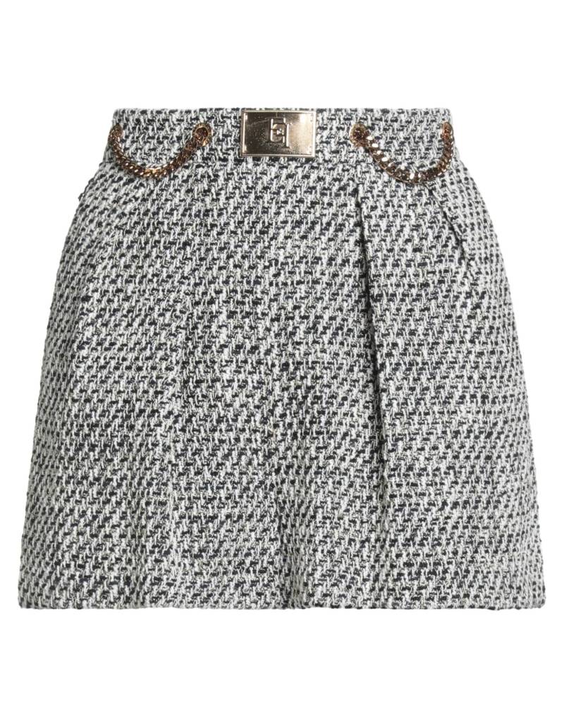 ELISABETTA FRANCHI Shorts & Bermudashorts Damen Weiß von ELISABETTA FRANCHI