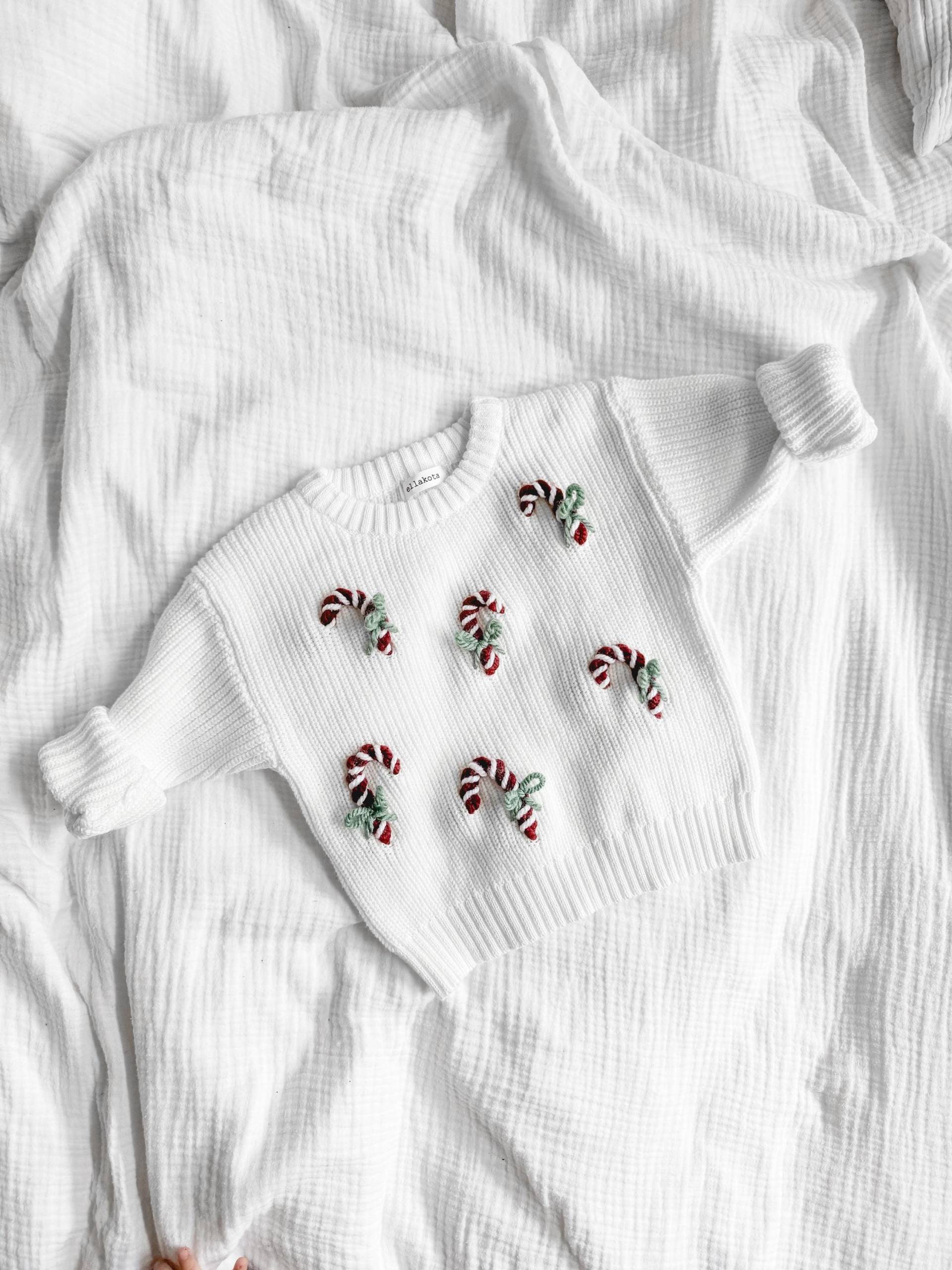 Handbestickter Baby-Weihnachtspullover Mit Zuckerstangen | Strickpullover Für Babys Geschenk Zur Weihnachtszeit Handmade von ELLAKOTAmade