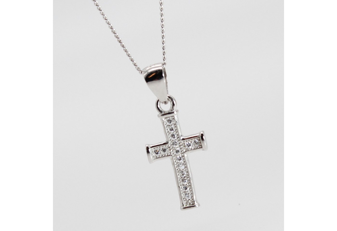 ELLAWIL Silberkette Damen Kette mit Kreuz Anhänger Halskette Schmuck Ankerkette Jesuskreuz (Kettenlänge 50 cm, Sterling Silber 925), inklusive Geschenkschachtel von ELLAWIL