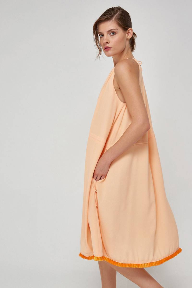 Dc Neckholder Kleid | Universalgröße Dc Neckholder Kleid | Universalgröße von ELLERAAPPAREL