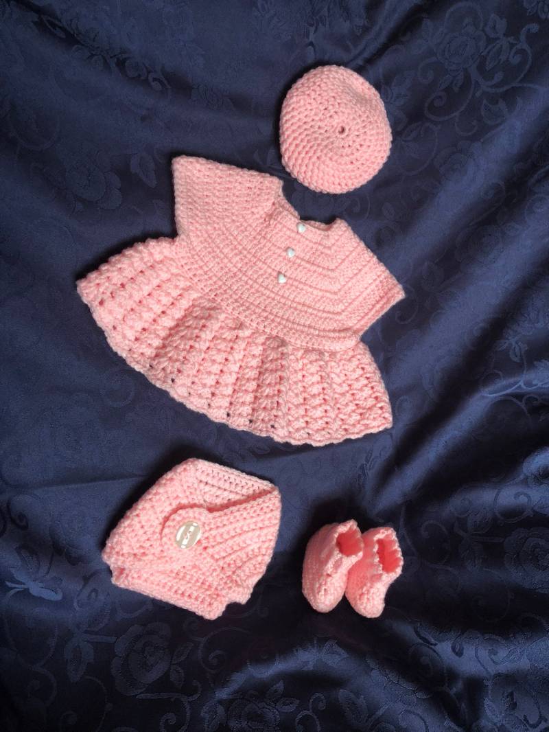 Neugeborenes Baby Pullover Kleid Set von ELSAMLUCKCROCHET