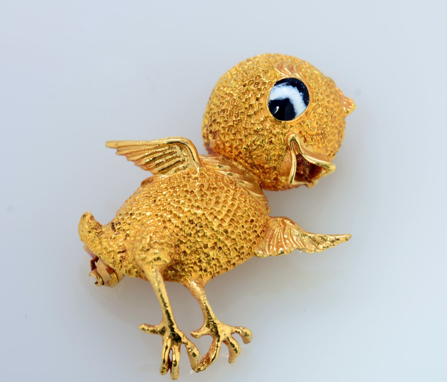 Estate Birdie-Brosche Aus 750Er Gelbgold Estate Birdie-Brosche Aus 750Er Gelbgold von EMAttic