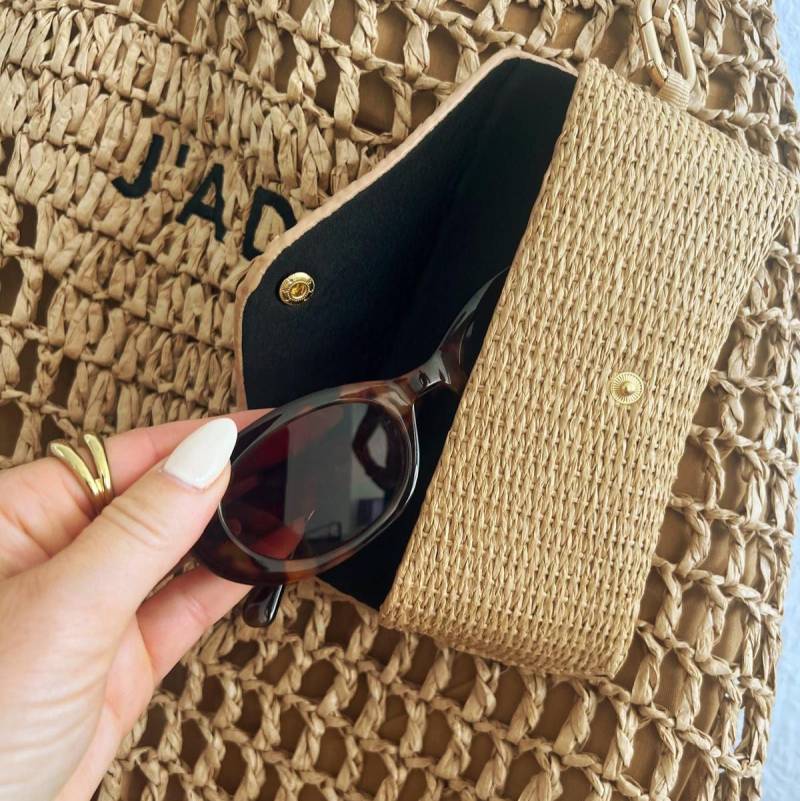 Brillenetui Geflochten Boho Stroh Mit Taschenhaken, Brillentasche, Aufbewahrung Für Sonnenbrille, Taschenanhänger, Brillenhülle, Accessoires Brillenetui Geflochten Boho Stroh Mit Taschenhaken, Brillentasche, Aufbewahrung Für Sonnenbrille, Taschenanhänger, Brillenhülle, Accessoires von EMMEOconceptstore