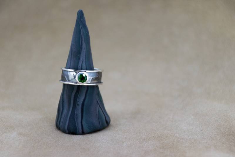 Diopsid Silber Ring, Statement Smaragdgrüner Ring von EMPEROROFGRACE