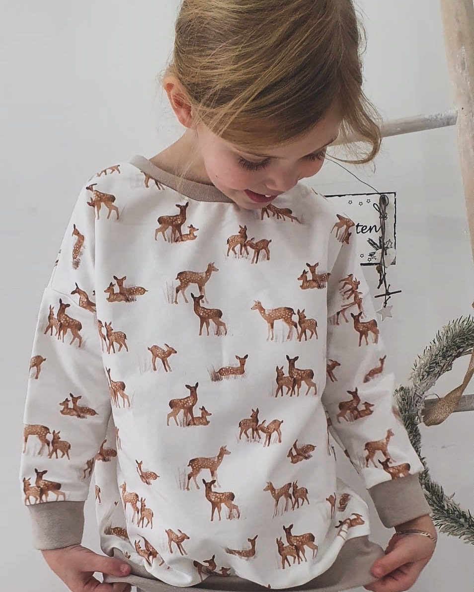 Sweatshirt Rehe Kinder Baby Mitwachsend Pullover Basic Größenwahl Personalisiert von EMSArtFactory